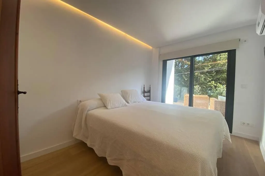 펜션 Beautiful Designer Home In 일레타스